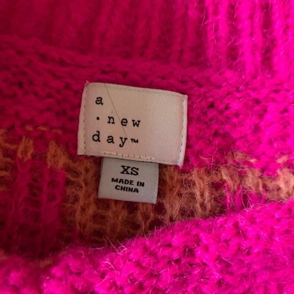 Target Sweater - Picture 4 of 4